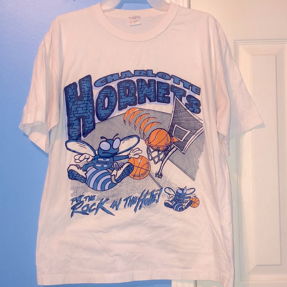 Vintage Charlotte Hornets Tshirt